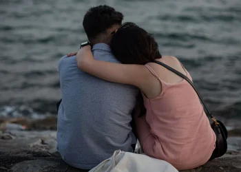 Çuna “shkunduni”, sot është dita botërore e të dashurave