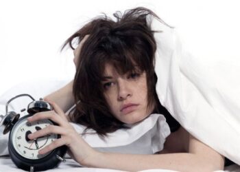 Cili është më i dëmshëm, stresi apo pagjumësia?