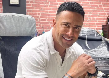 FOTO/ Robert Berisha në lidhje të re dashurie?