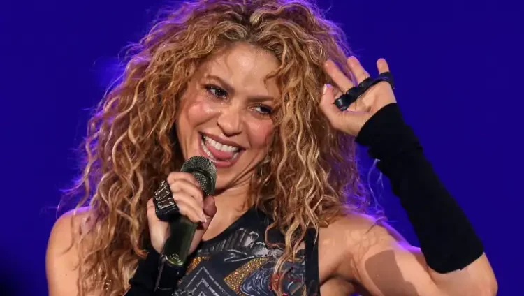 Ku mbeti Lewis Hamilton?! Shakira “kapet mat” me reperin e njohur