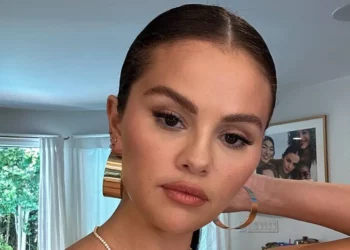 Vëmendje! Selena Gomez zbulon kërkesat që ka për një mashkull