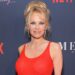 Një yll! Pamela Anderson shkon pa ‘make up’ në ‘Javën e Modës në Paris’