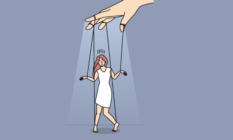 Shenjat që manipulohen lehtësisht nga partneri i tyre