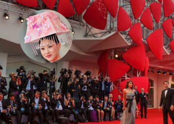 Kjo është veshja më e çuditshme në Festivalin e Filmit në Venecia (FOTO)