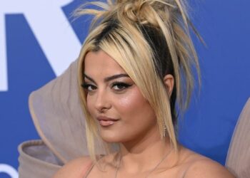 Krenarë! Bebe Rexha sapo theu një rekord botëror