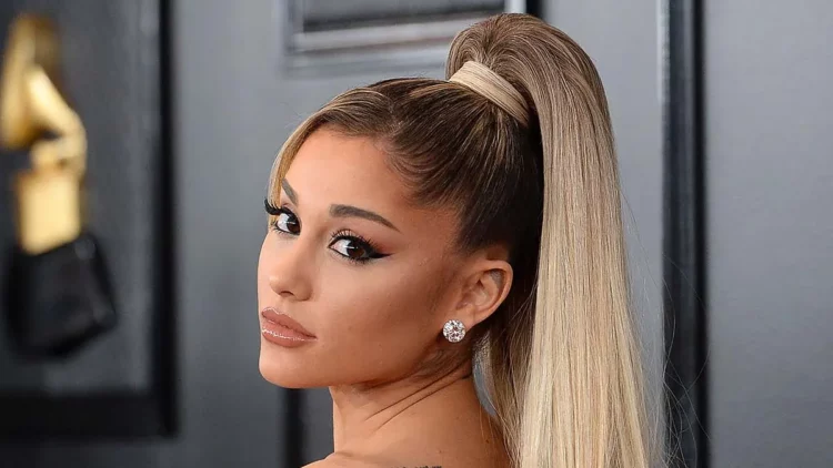 Pak ditë pas divorcit, Ariana Grande shfaqet në publik me të dashurin e ri 