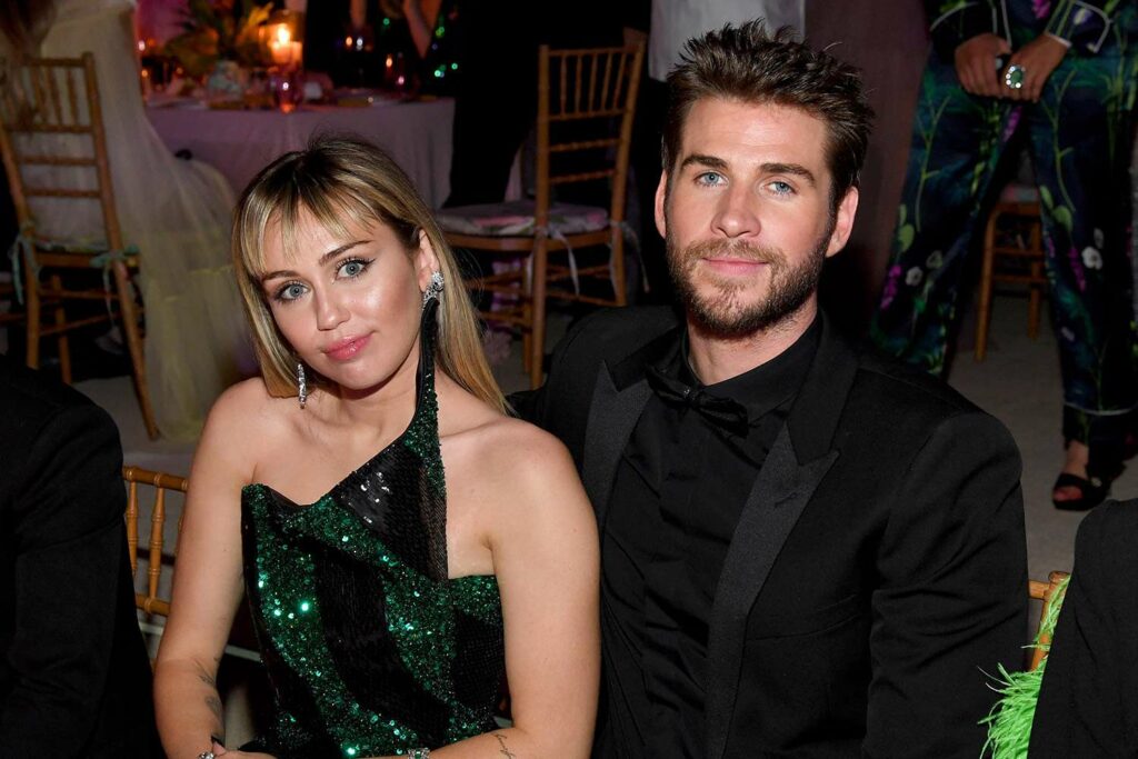 Kështu është njohur Miley Cyrus me ish-partnerin e saj, Liam Hemsworth!