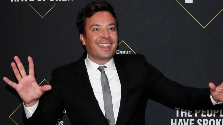 Jimmy Fallon përfshihet në skandal, i kërkon falje stafit