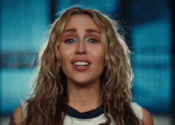 Një ‘YLL’! Miley Cyrus rikthen ‘look-un’ e 10 viteve më parë