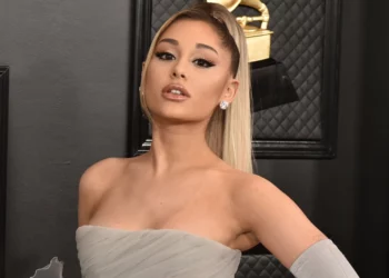 Albumi i shtatë i Ariana Grande-s tashmë ka një emër!
