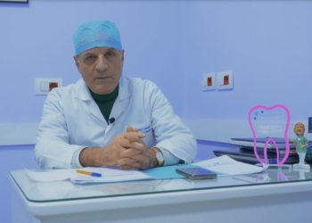 Babai i 3-vjeçarit të ndjerë: Mjeku gënjen, djali doli në gjendje të rëndë