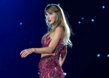 Taylor Swift thyen rekordin e saj në “Spotify”
