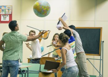 Situata në Lezhë nxjerr në pah problematikat e sistemit arsimor e jo vetëm!