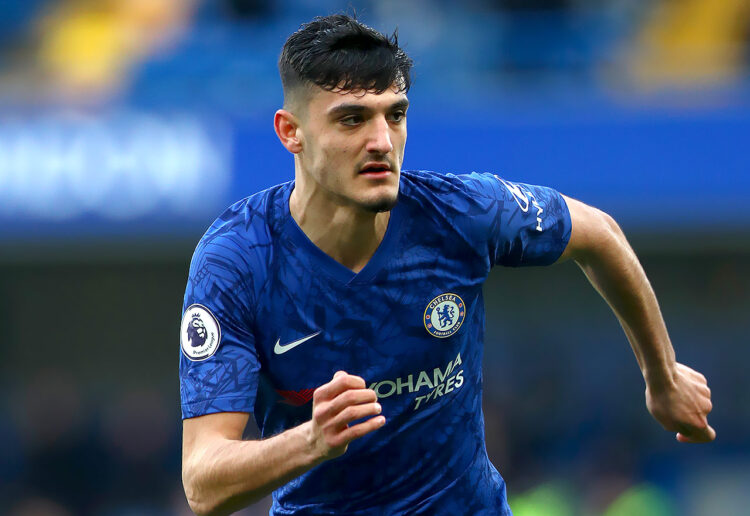 Broja prezanton të dashurën, shfaqet për herë të parë krahë bukuroshes