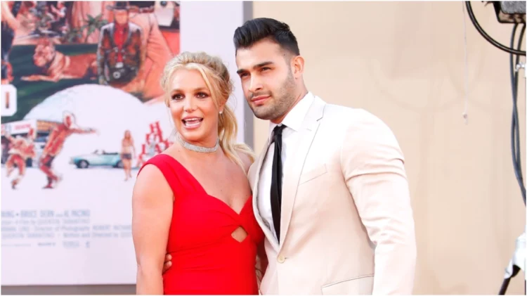 Edhe pse të ndarë, Sam Asghari përgëzon Spears për librin me kujtime