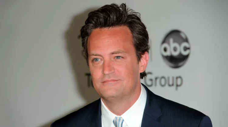 Matthew Perry, historia dramatike e jetës pas “vitrinës”