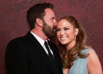 Ky ves i Ben Affleck po e “çmend” Jennifer Lopez!