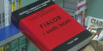 Fjalori i gjuhës shqipe do të pasurohet me 70 mijë fjalë të reja