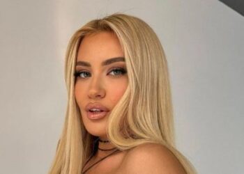 “Jam i dashuruar me ty”/ Përgjigjen e Deas ndaj ndjekësit nuk e prisnit