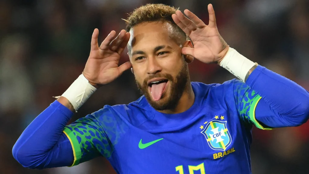 Modelja që “mori në qafë” Neymar, i publikohen bisedat erotike!