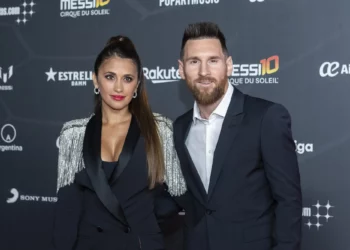 Zbulohet gazetarja me të cilën Messi ka tradhtuar bashkëshorten e tij!