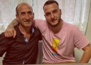 Babai i tij feston ditëlindjen, Mozzik bën urimin e ndjerë