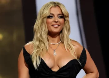 Bebe Rexha e mbyll vitin me një tjetër sukses!