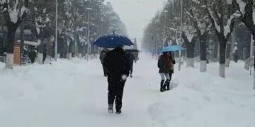 Moti i keq në Shqipëri! Dëbora izolon 1 mijë banorë në Dibër