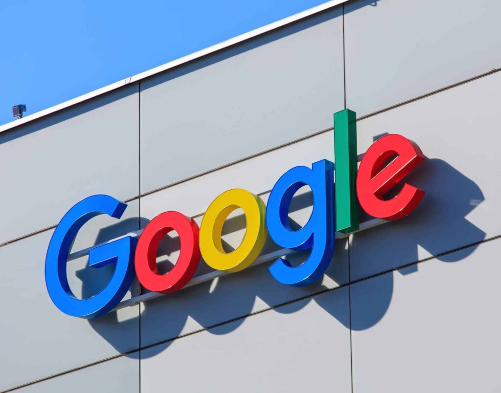 Çfarë kërkuan më shumë shqiptarët në “Google” këtë vit?