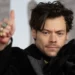 Nuk do ta njihni! Harry Styles bën ndryshimin drastik në pamje