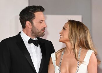 JLO zbulon dallimin mes lidhjes së saj me Affleck dhe romancave të kaluara