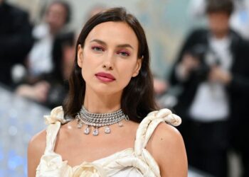 Shayk: Në vitet e adoleshencës e kam refuzuar plotësisht feminitetin tim