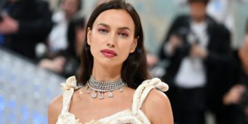 Shayk: Në vitet e adoleshencës e kam refuzuar plotësisht feminitetin tim