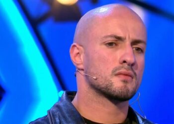 Na prezantoi me të dashurën, Kristi në plane për një bebe?