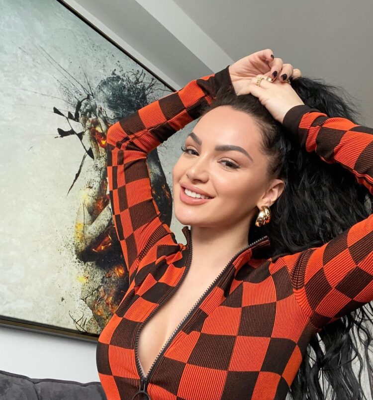 Ja pse Samanta Karavella u largua nga gara e ‘Festivalit të Këngës’