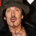 ‘E puthi me dhunë…’/ Tommy Lee akuzohet për sulm seksual ndaj një gruaje