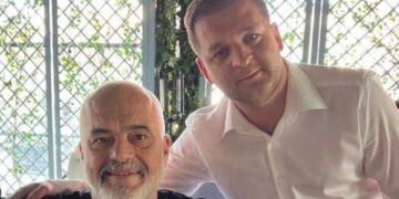 I fali tokën për aeroport Pacollit, Rama do bënte investitor edhe Murselin?