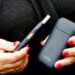‘iQOS’ s’të bën të pavarur nga cigarja! Shqipëria asnjë masë për ta ndaluar