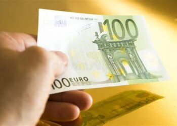 Qeveria e Kosovës ndan 100 euro për pensionistët dhe fëmijët për fundvit!