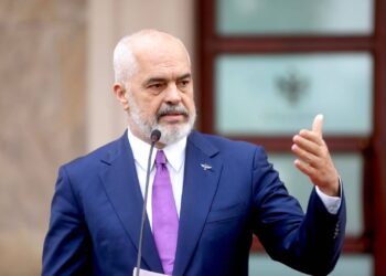 Lojrat e fjalëve, me të cilat Edi Rama shmang të vërtetat
