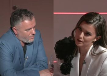 VIDEO ku preku të pasmet e Santianës, e fejuara e Bucit hyn në shtëpi