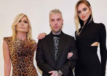 E gjithë bota kundër, Donatella Versace krah Chiara Ferragni-t