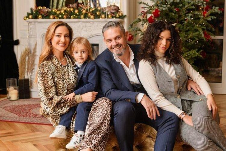 ‘S’luaj rolin e…’/ Bieta flet për raportin e saj me vajzën e Albanit