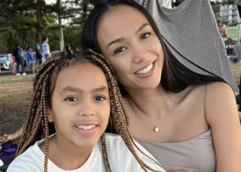 Nëna heq vajzën 12 vjeç nga shkolla, që t’i përkushtohet “TikTok”