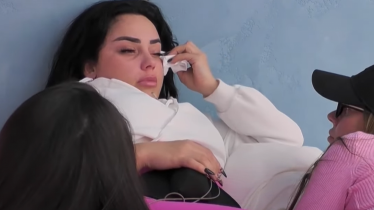 ‘BBVK’/ Linda shfaqet e përlotur, çfarë e shqetëson banoren?