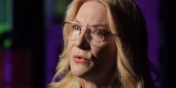 ‘Lashë ëndrrat mënjanë…’/ Zamira Kita në një rrëfim prekës për jetën