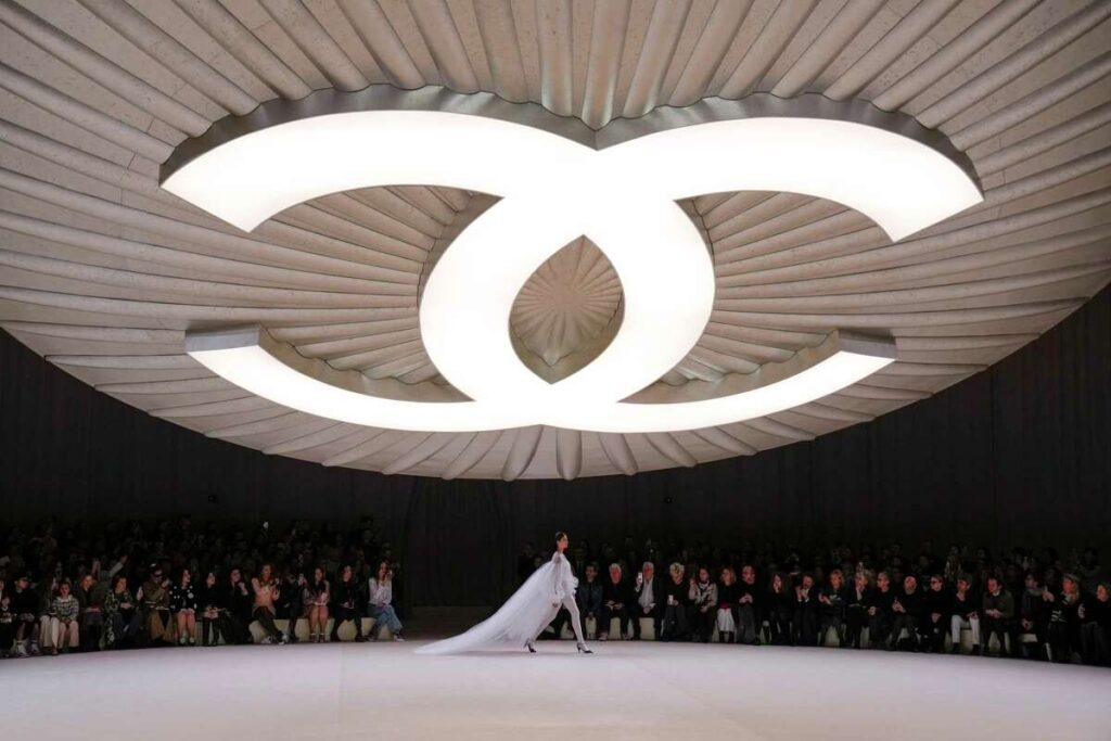Rikthehen minifundet, Chanel prezanton koleksionin pranverë/verë 2024