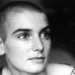 Raporti mjeko-ligjor hedh dritë mbi shkakun e vdekjes së Sinead O’Connor
