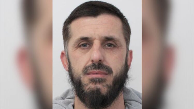 Shfrytëzoi seksualisht 16-vjeçaren për 2 vite, e mbante si “gruan e katërt”