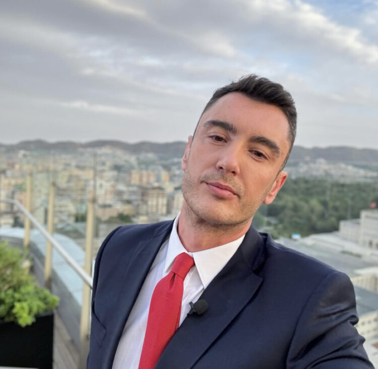 Rrëfehet për herë të parë Drini: Divorci i prindërve nuk ishte i lehtë!